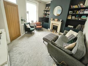 Lounge- click for photo gallery